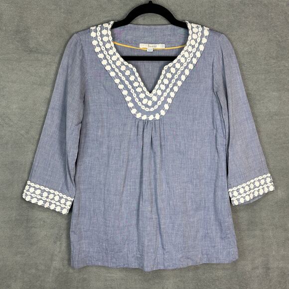 Boden Top Womens 4 Blue Chambray Embroidered Boho Beach Preppy Coastal Resort - Picture 1 of 11